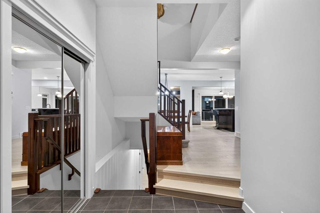 9 Westridge Way, Okotoks, AB - Indoor Photo Showing Other Room