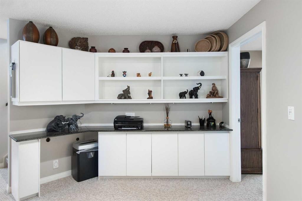 654 Lakeside Drive, Rural Vulcan County, AB - Indoor