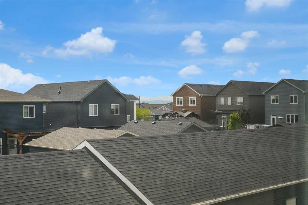 59 D'Arcy Boulevard, Okotoks, AB - Outdoor