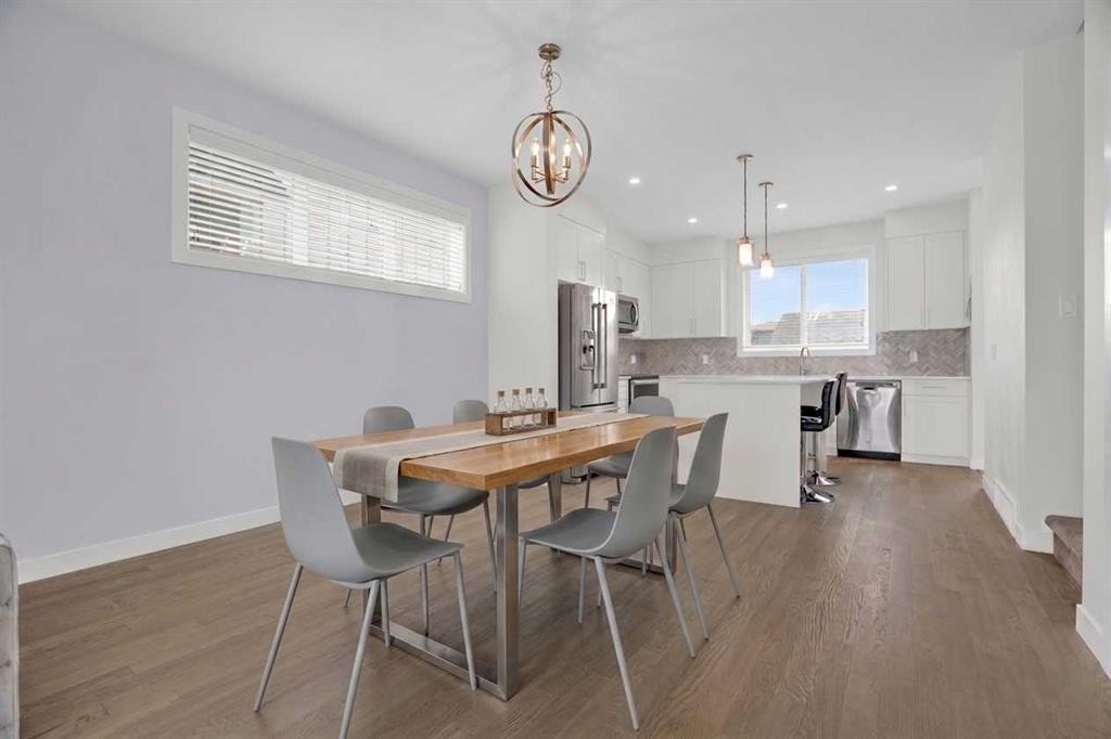 59 D'Arcy Boulevard, Okotoks, AB - Indoor Photo Showing Dining Room
