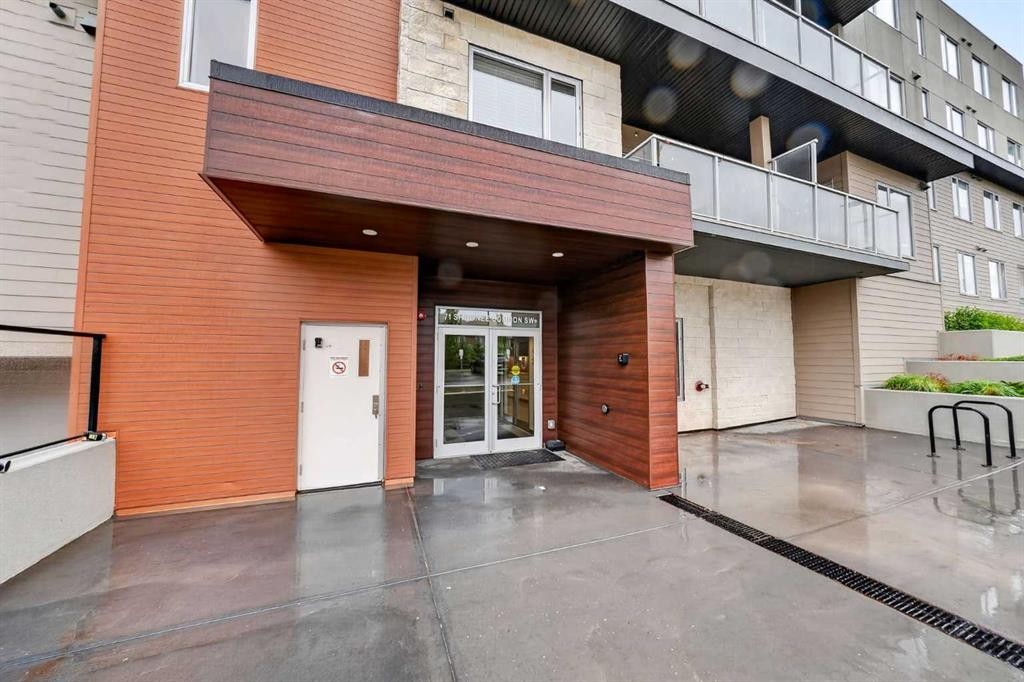 403-71 Shawnee Common Sw, Calgary, AB - Outdoor With Balcony With Exterior