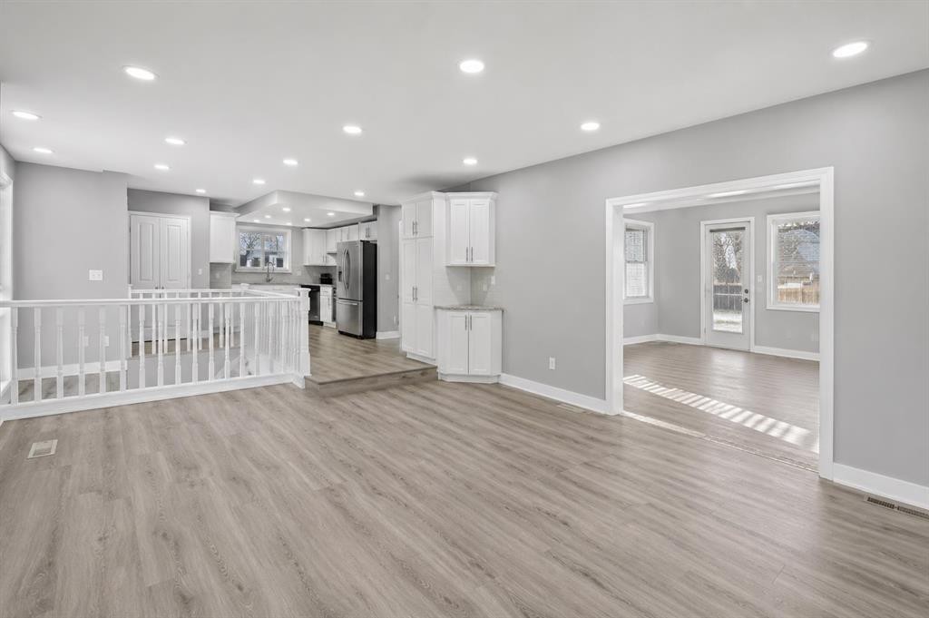 55 Millrise Way Sw, Calgary, AB - Indoor Photo Showing Other Room