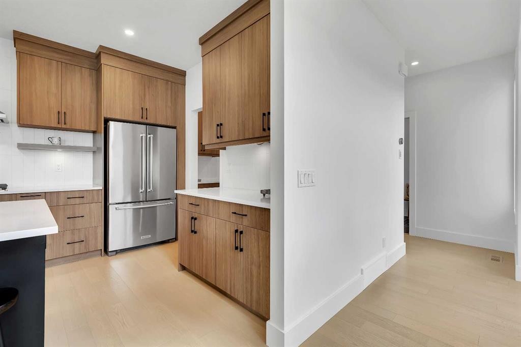 24 Alpine Common Sw, Calgary, AB - Indoor Photo Showing Kitchen With Stainless Steel Kitchen