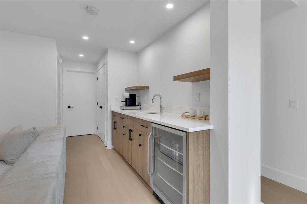 24 Alpine Common Sw, Calgary, AB - Indoor