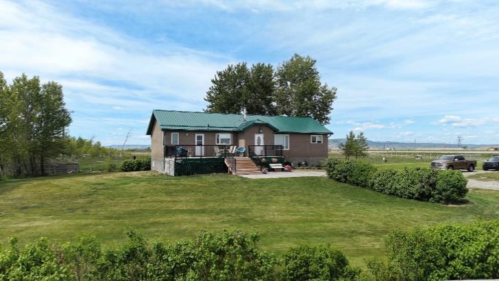 265061 A Hwy 785, Rural Willow Creek No. 26, M.D. Of, AB - Outdoor With Deck Patio Veranda