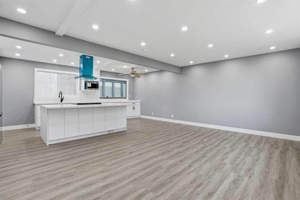 2004 18 Street Nw, Calgary, AB - Indoor