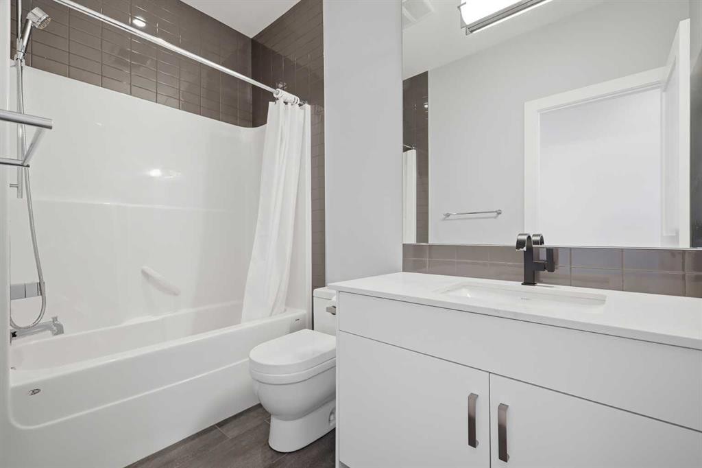 2124 32 Avenue Sw, Calgary, AB