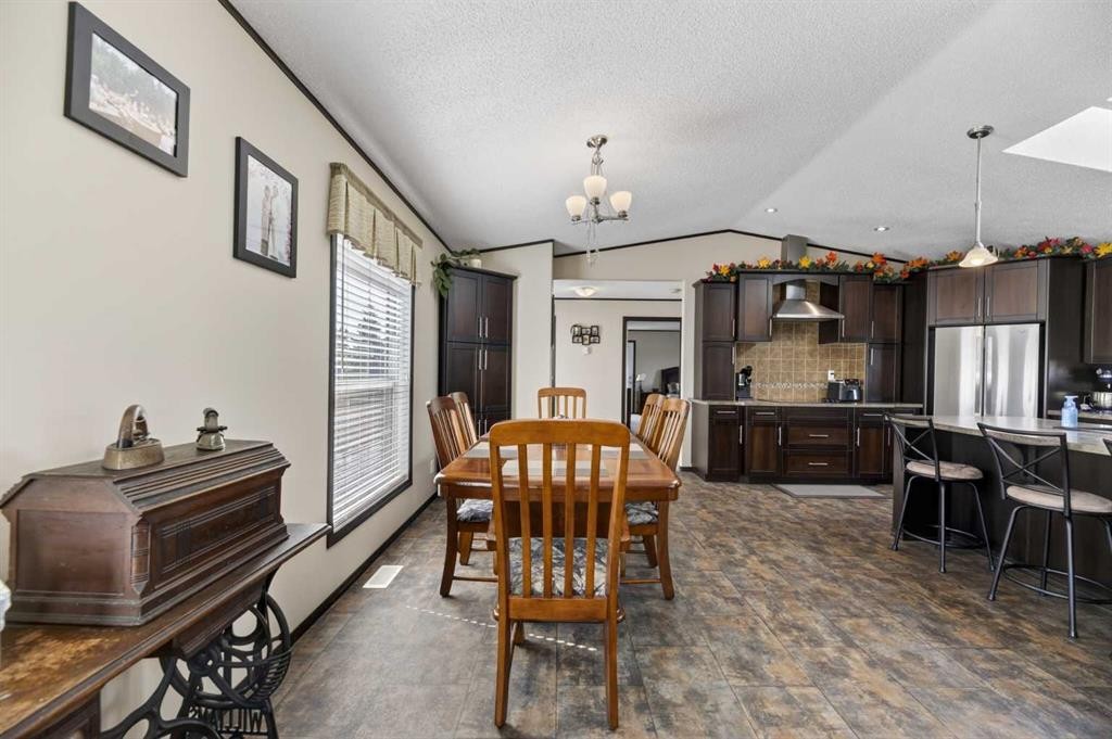 33006 Range Road 290, Rural Mountain View County, AB