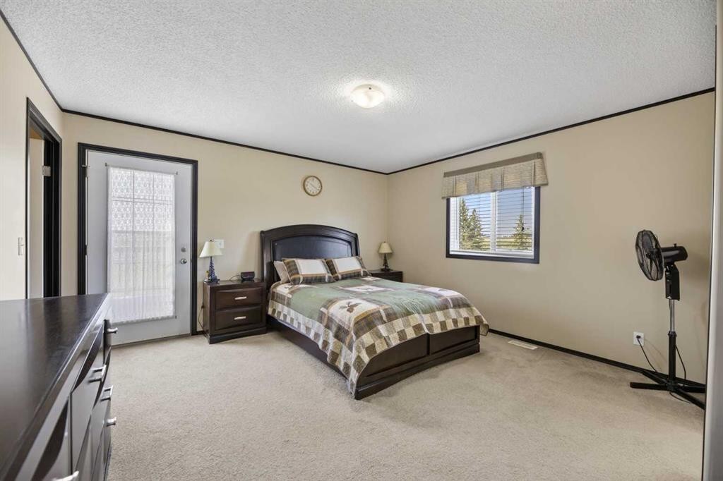 33006 Range Road 290, Rural Mountain View County, AB