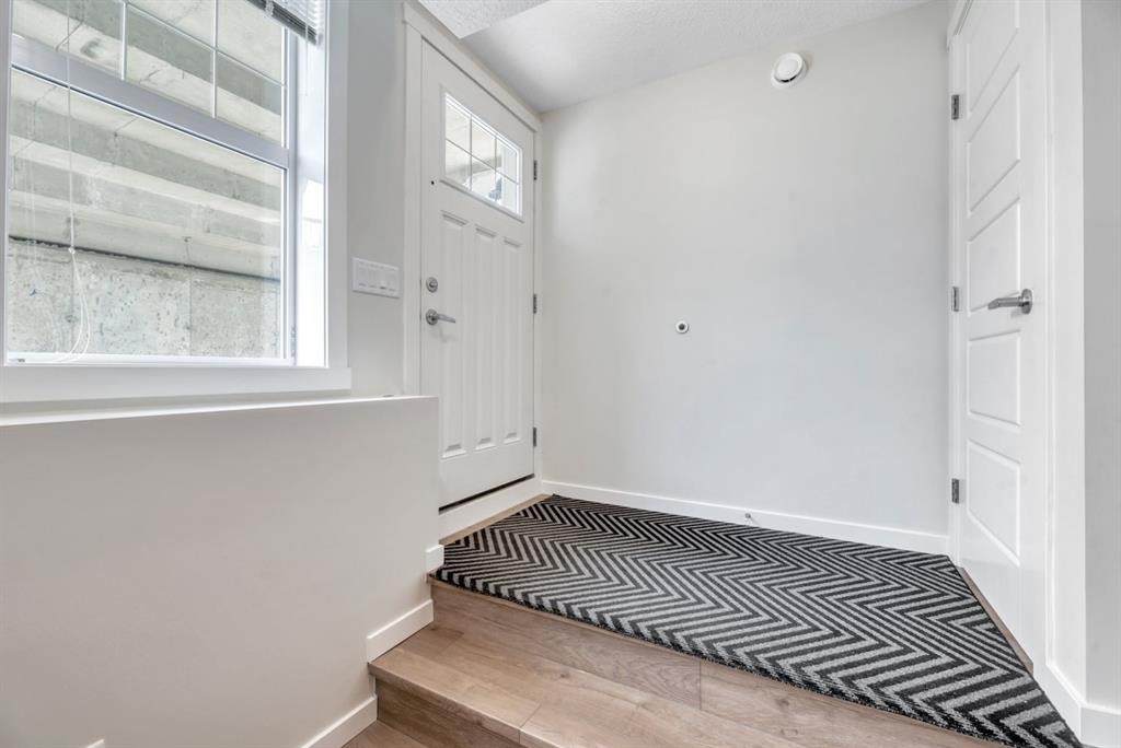314 Cranbrook Square Se, Calgary, AB - Indoor Photo Showing Other Room