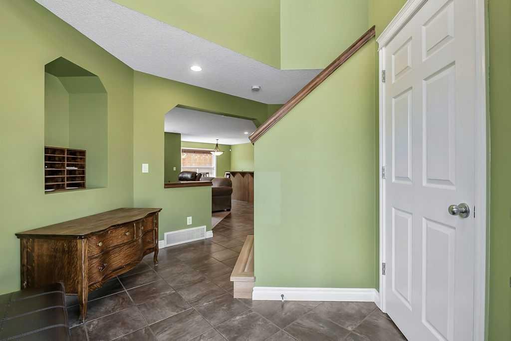 158 New Brighton Lane Se, Calgary, AB - Indoor Photo Showing Other Room