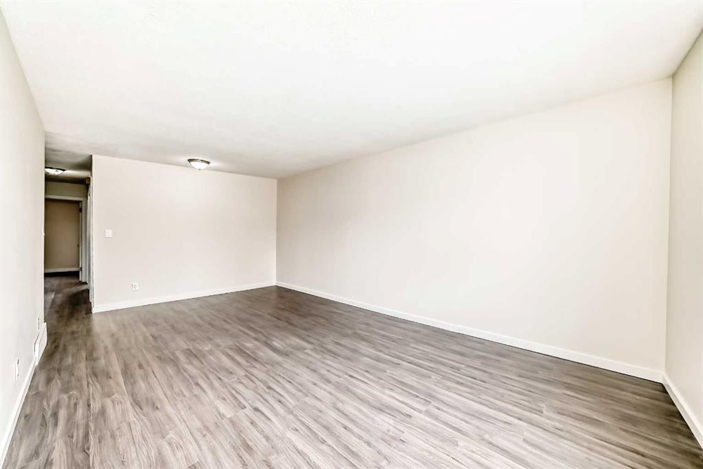 2918 Doverville Crescent Se, Calgary, AB - Indoor Photo Showing Other Room