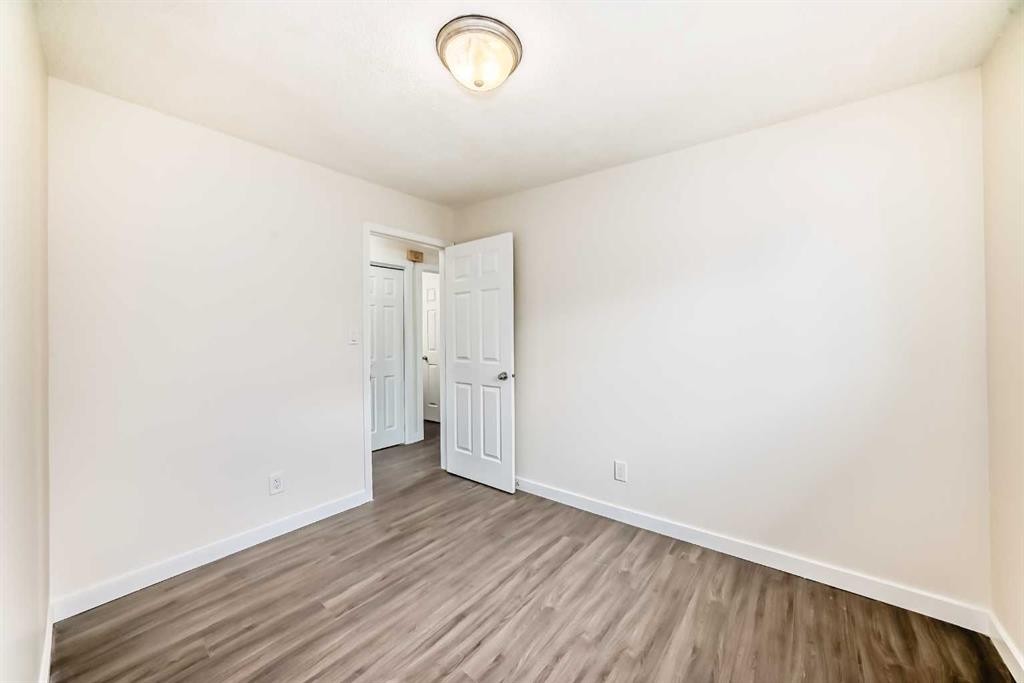 2918 Doverville Crescent Se, Calgary, AB - Indoor Photo Showing Other Room