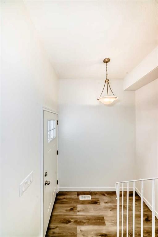 2918 Doverville Crescent Se, Calgary, AB - Indoor Photo Showing Other Room