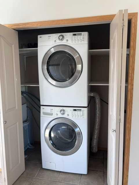 A-4813 49 Street West, Olds, AB - Indoor Photo Showing Laundry Room