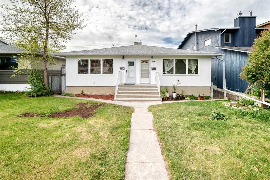 2311 Westmount Road Nw, Calgary, AB - Outdoor