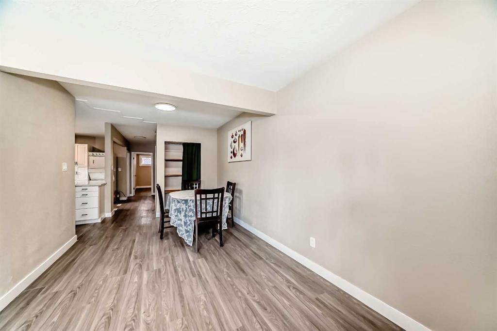 2311 Westmount Road Nw, Calgary, AB - Indoor