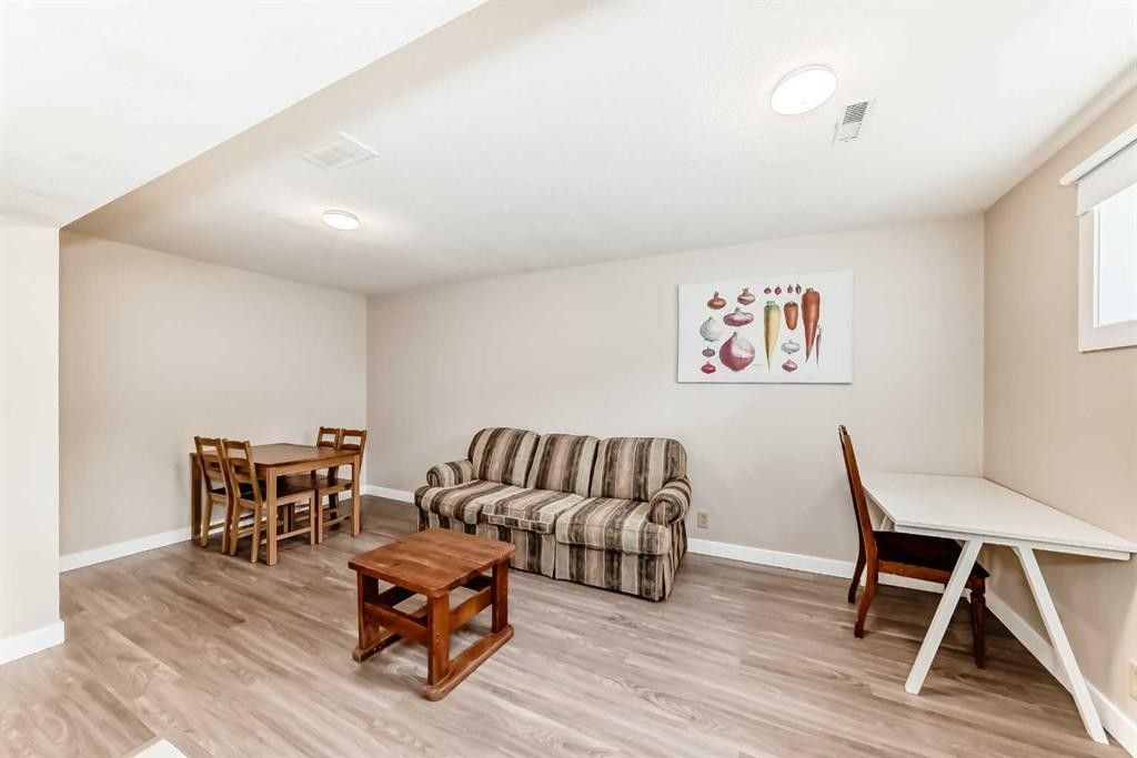 2311 Westmount Road Nw, Calgary, AB - Indoor