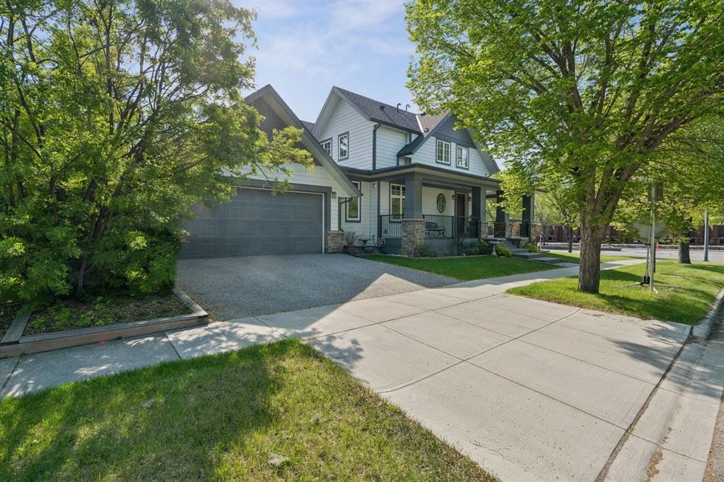 512 Memorial Drive Nw, Calgary, AB - Outdoor With Facade