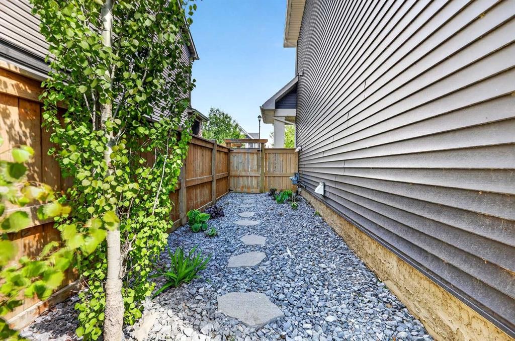 236 Aspenmere Circle, Chestermere, AB - Outdoor