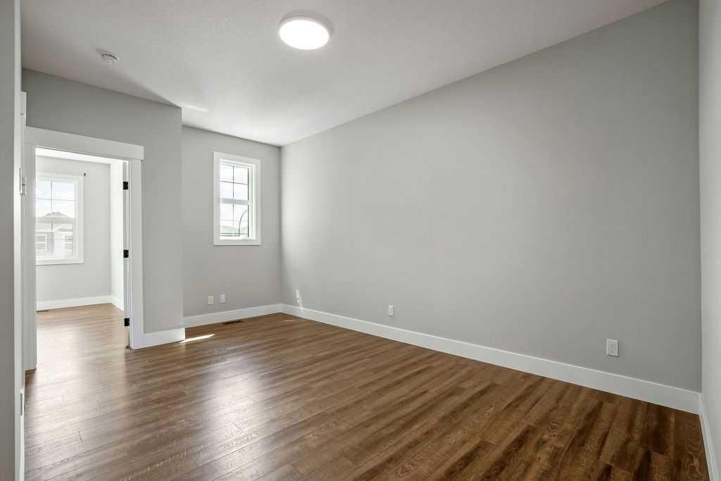 127 Creekstone Park Sw, Calgary, AB - Indoor Photo Showing Other Room