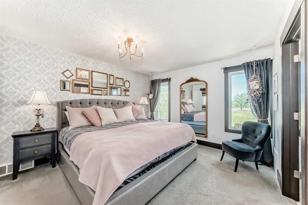 37 Lakeside Greens Close, Chestermere, AB