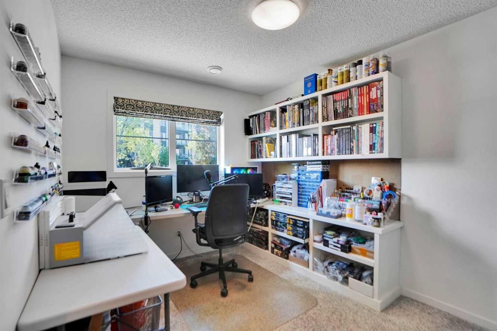 281 Walden Drive Se, Calgary, AB - Indoor Photo Showing Office