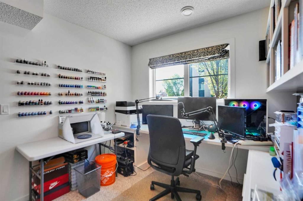 281 Walden Drive Se, Calgary, AB - Indoor Photo Showing Office