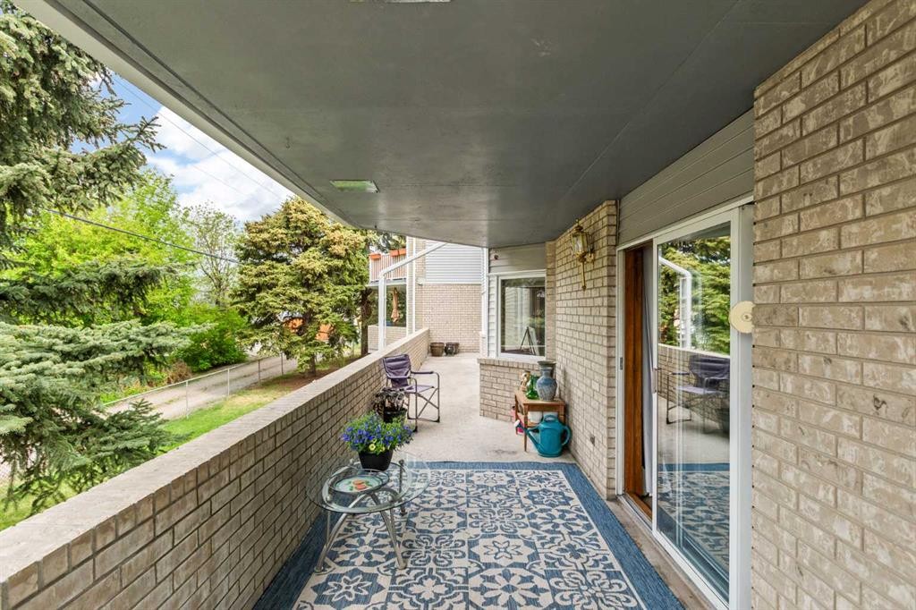 101-410 7 Street Sw, High River, AB - Outdoor With Exterior