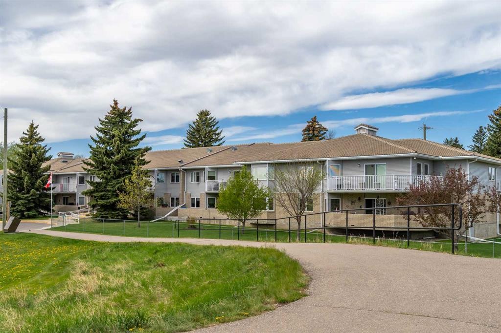 101-410 7 Street Sw, High River, AB - Outdoor With Balcony