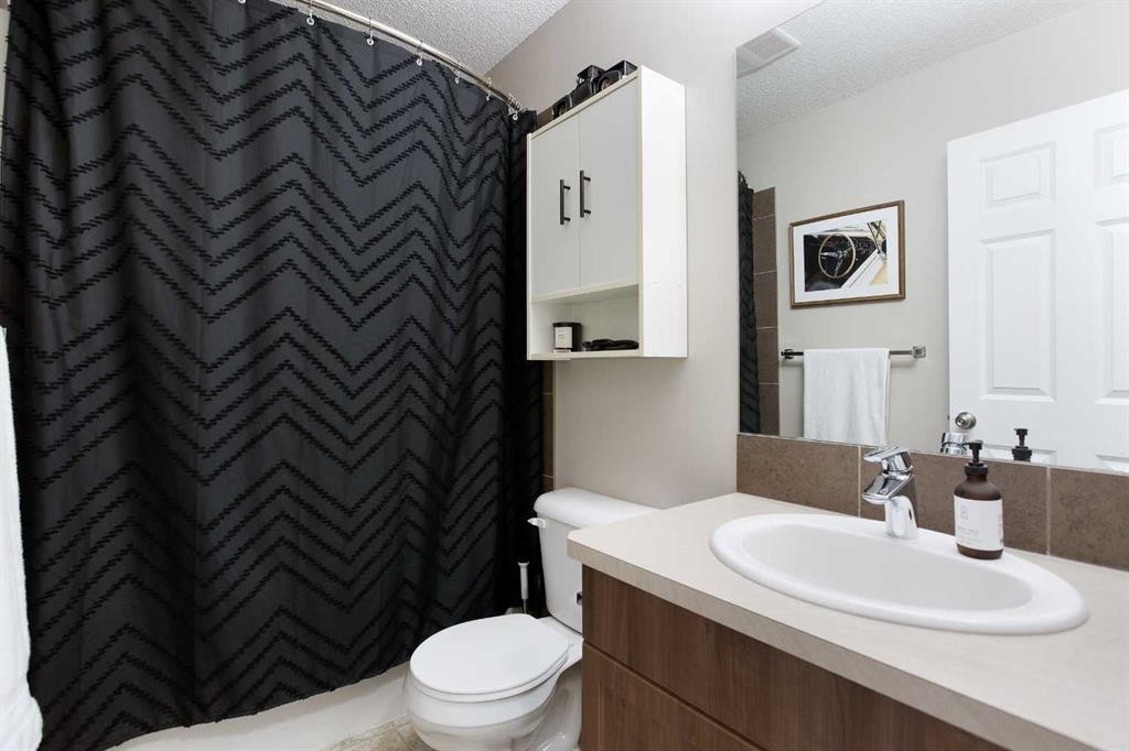 79 Sunset Road, Cochrane, AB