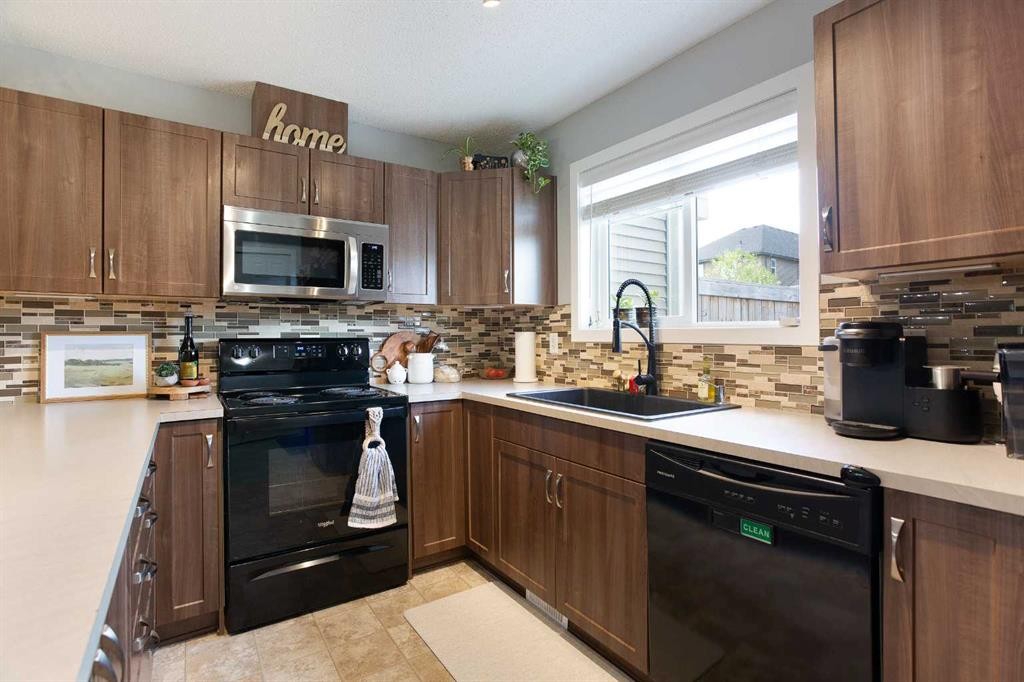 79 Sunset Road, Cochrane, AB