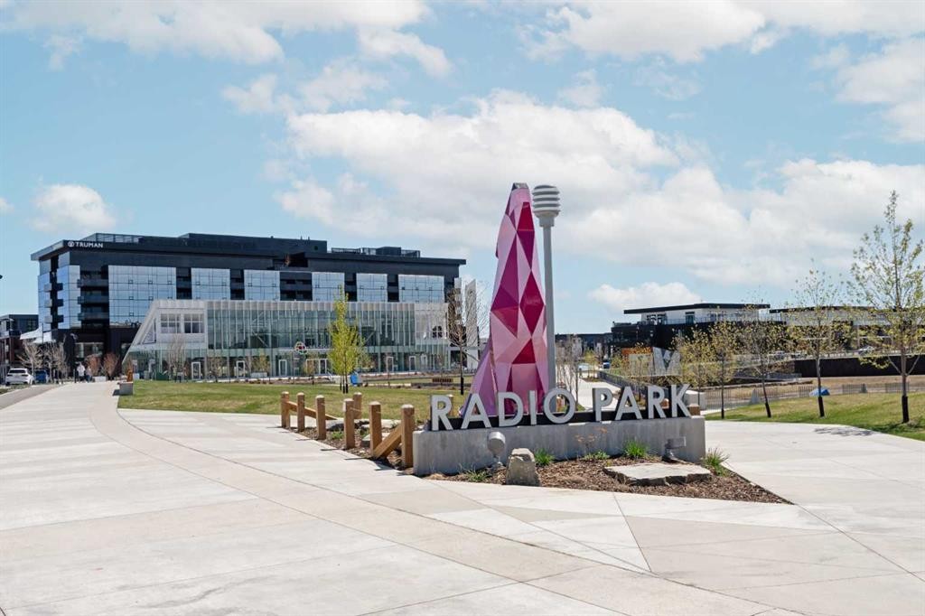 309-8375 Broadcast Avenue Sw, Calgary, AB - Outdoor