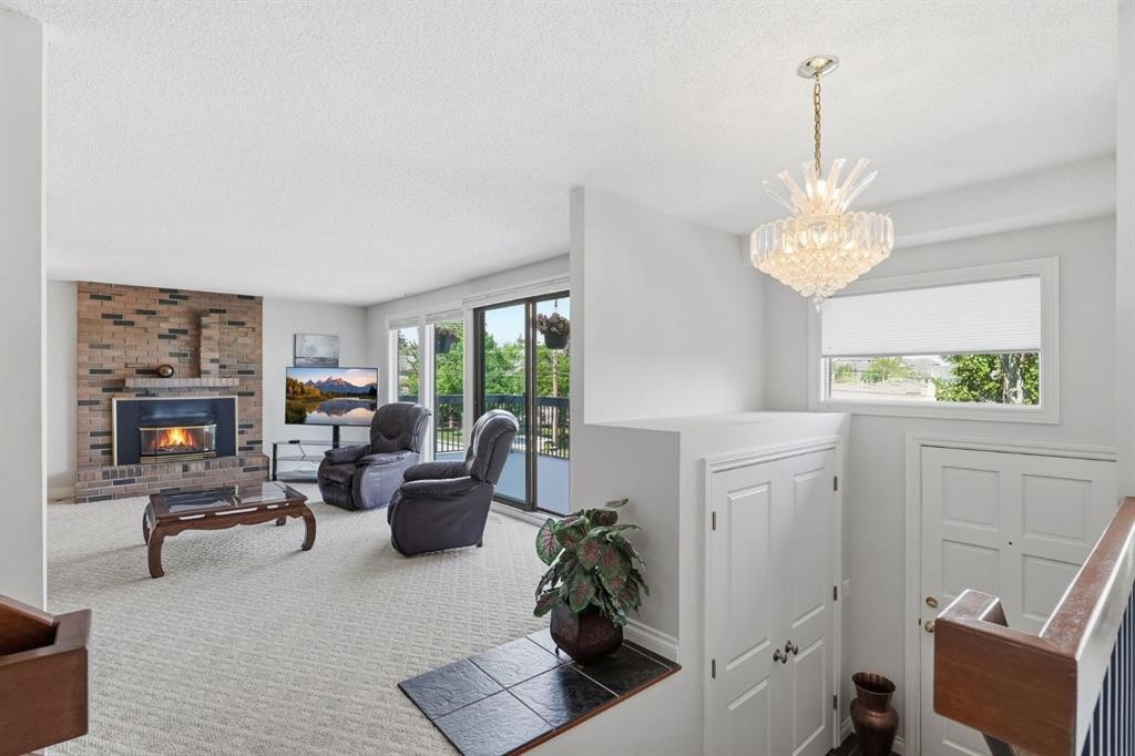 5807 Coach Hill Road Sw, Calgary, AB - Indoor With Fireplace