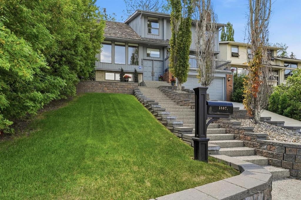 5807 Coach Hill Road Sw, Calgary, AB - Outdoor