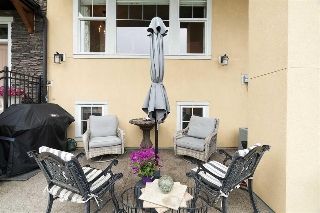 64 Cranbrook Drive Se, Calgary, AB