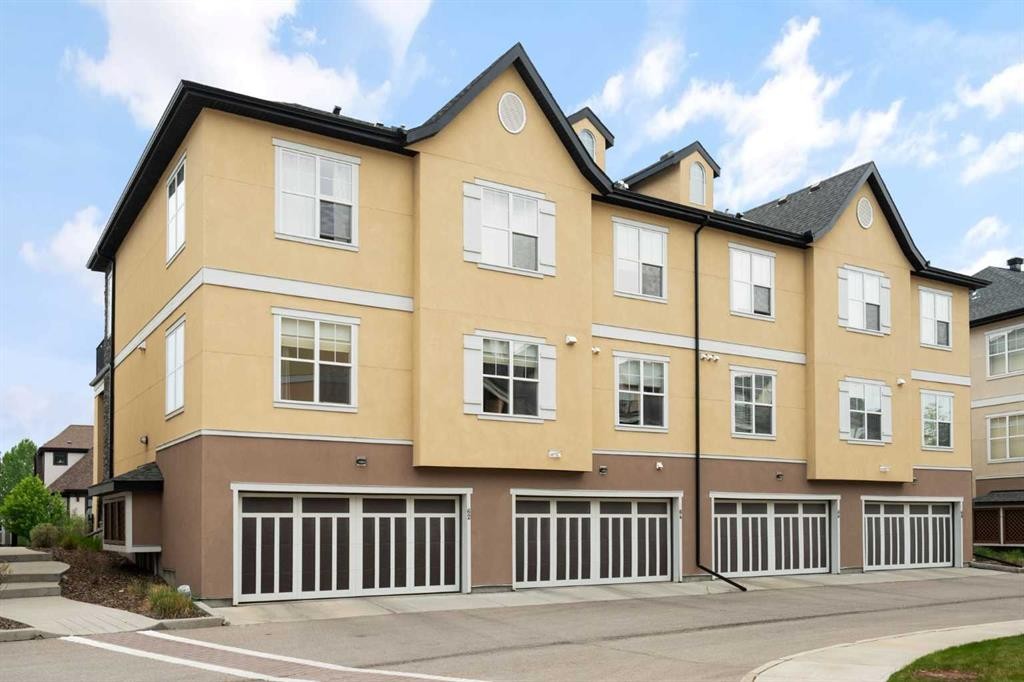 64 Cranbrook Drive Se, Calgary, AB
