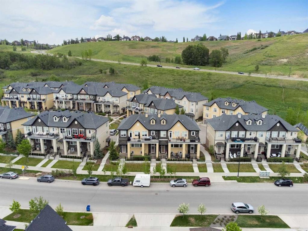 64 Cranbrook Drive Se, Calgary, AB
