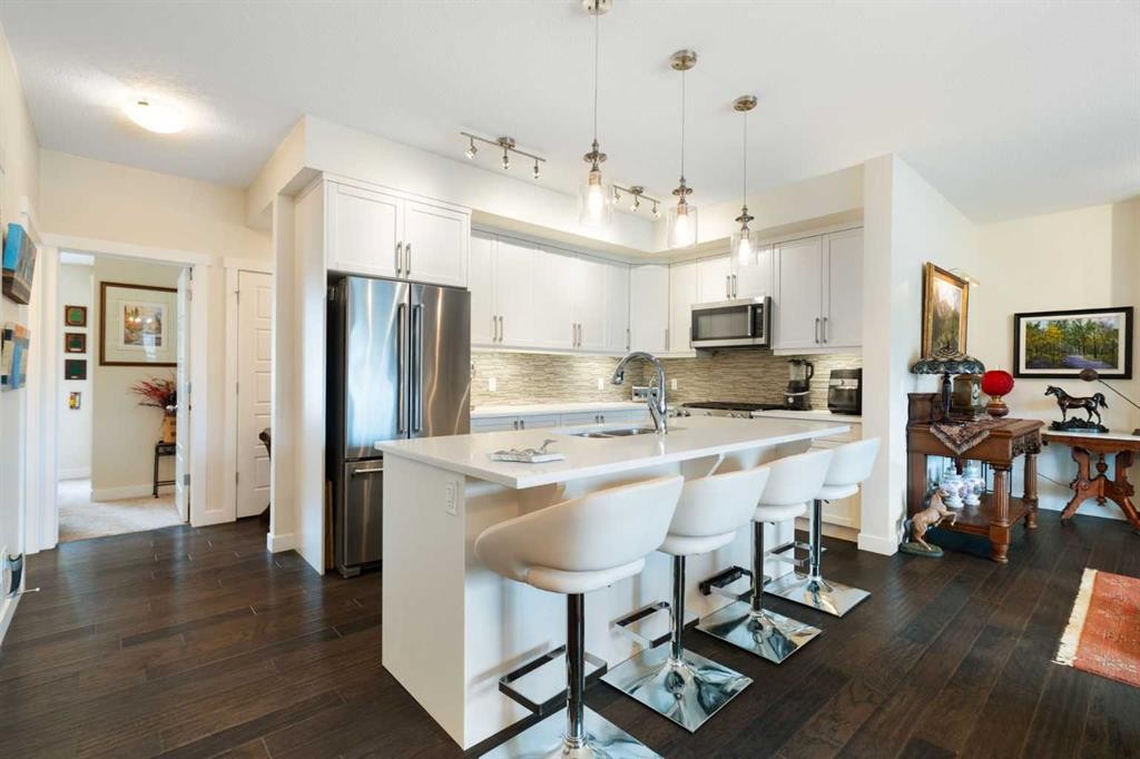 64 Cranbrook Drive Se, Calgary, AB