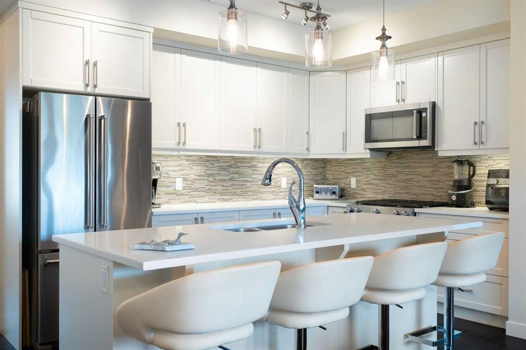 64 Cranbrook Drive Se, Calgary, AB