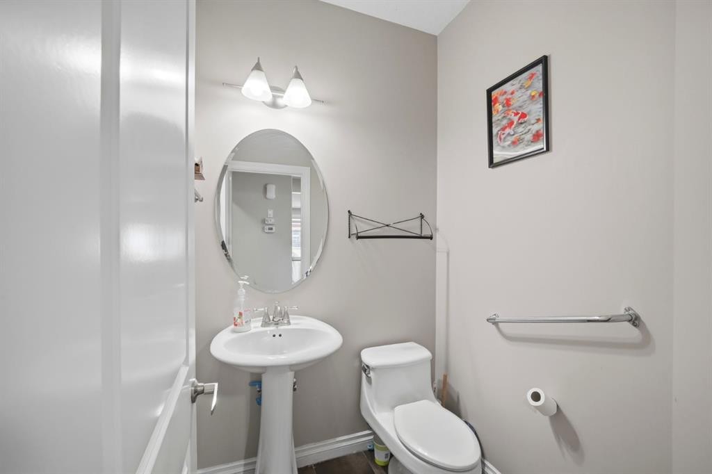 591 Taralake Way Ne, Calgary, AB - Indoor Photo Showing Bathroom