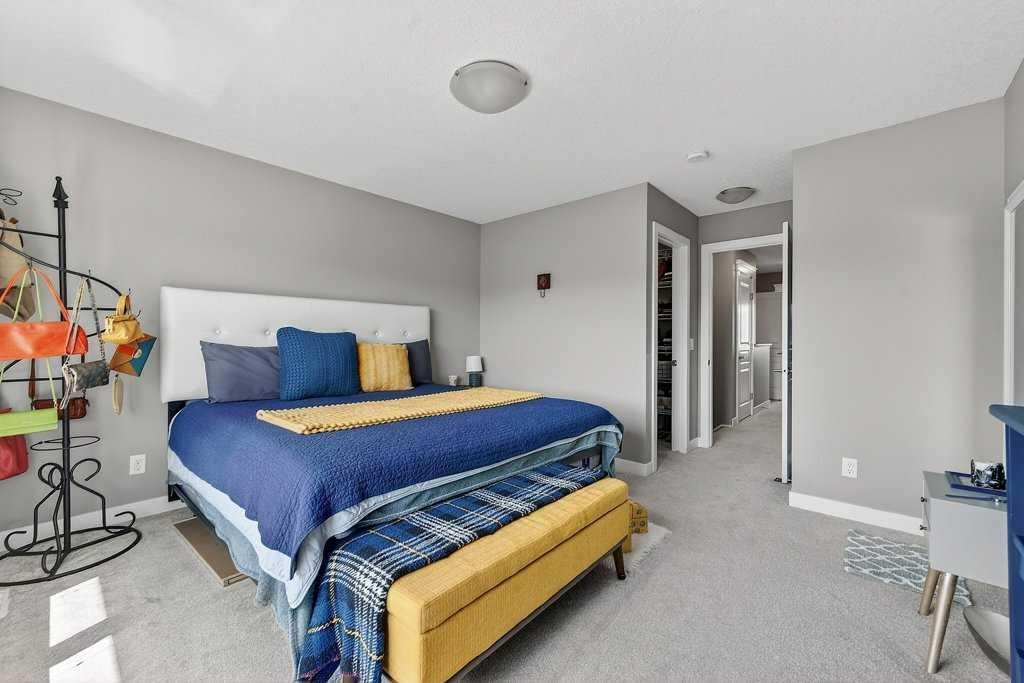 271 Fireside Drive, Cochrane, AB - Indoor Photo Showing Bedroom