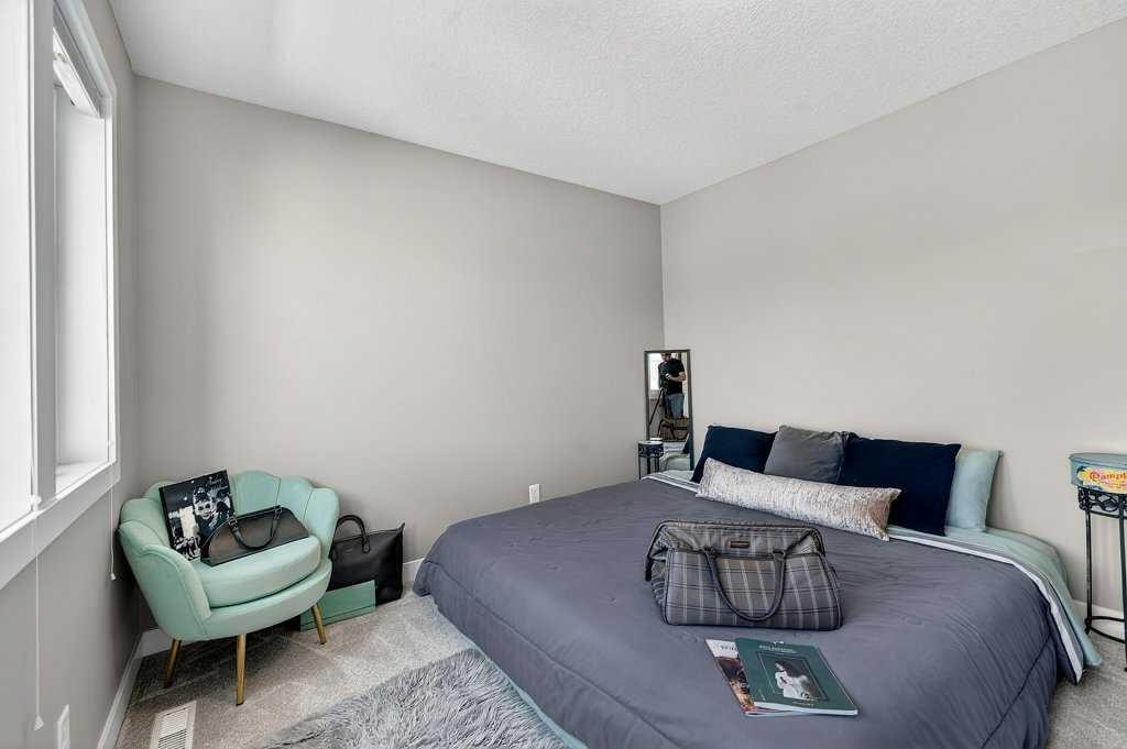 271 Fireside Drive, Cochrane, AB - Indoor Photo Showing Bedroom