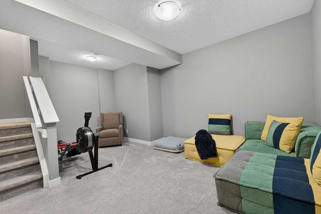 271 Fireside Drive, Cochrane, AB - Indoor