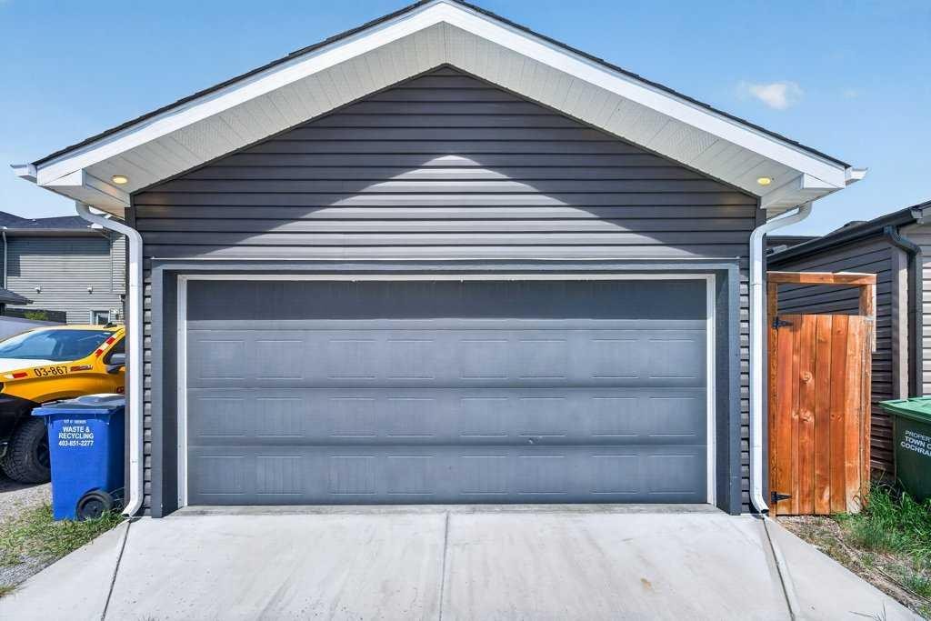 271 Fireside Drive, Cochrane, AB - Outdoor