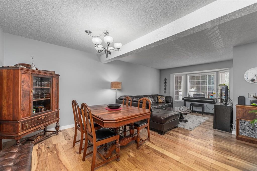 105 Bedford Manor Ne, Calgary, AB - Indoor
