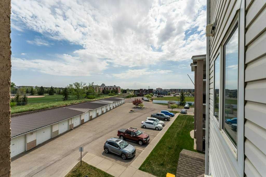 303-300 Edwards Way Nw, Airdrie, AB - Indoor Photo Showing Laundry Room