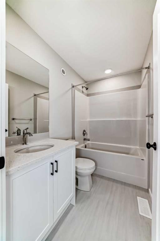 36 Savanna Place Ne, Calgary, AB - Indoor Photo Showing Bathroom