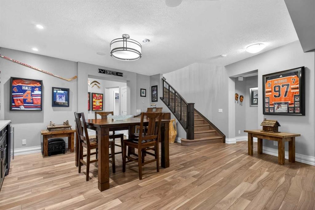 233 Spring Water Close, Heritage Pointe, AB - Indoor Photo Showing Dining Room