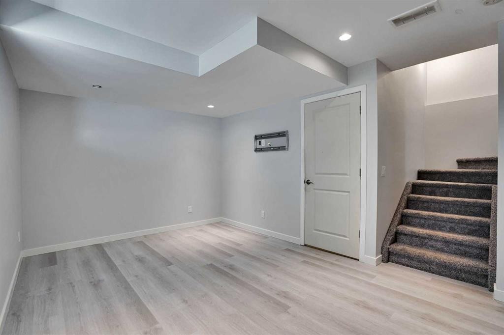 173 Skyview Springs Crescent Ne, Calgary, AB - Indoor Photo Showing Other Room